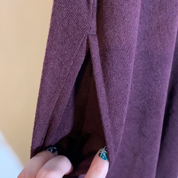 Pennington’s Dark Mauve Knit Sweater Midi Dress - Picture 5 of 9